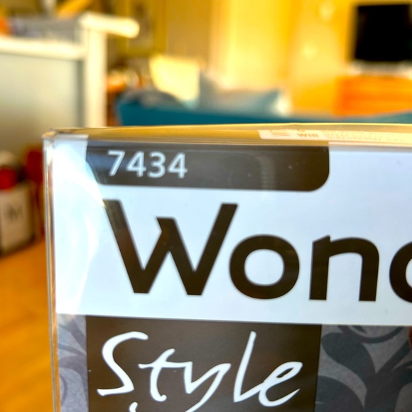 WonderBra size 34C - Picture 2 of 2